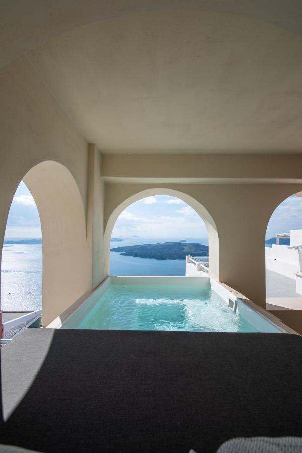 Caldera Cliff Illusion 3* Fira (Santorini)